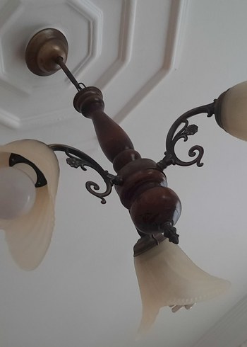 Bej renkli klasik üç kollu avize - Görsel 4