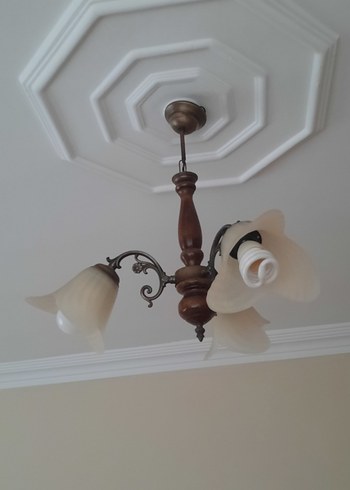 Bej renkli klasik üç kollu avize - Görsel 2