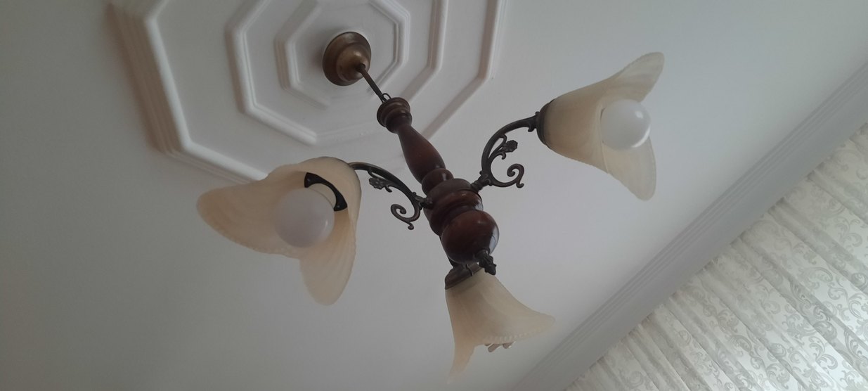 Bej renkli klasik üç kollu avize - Görsel 4