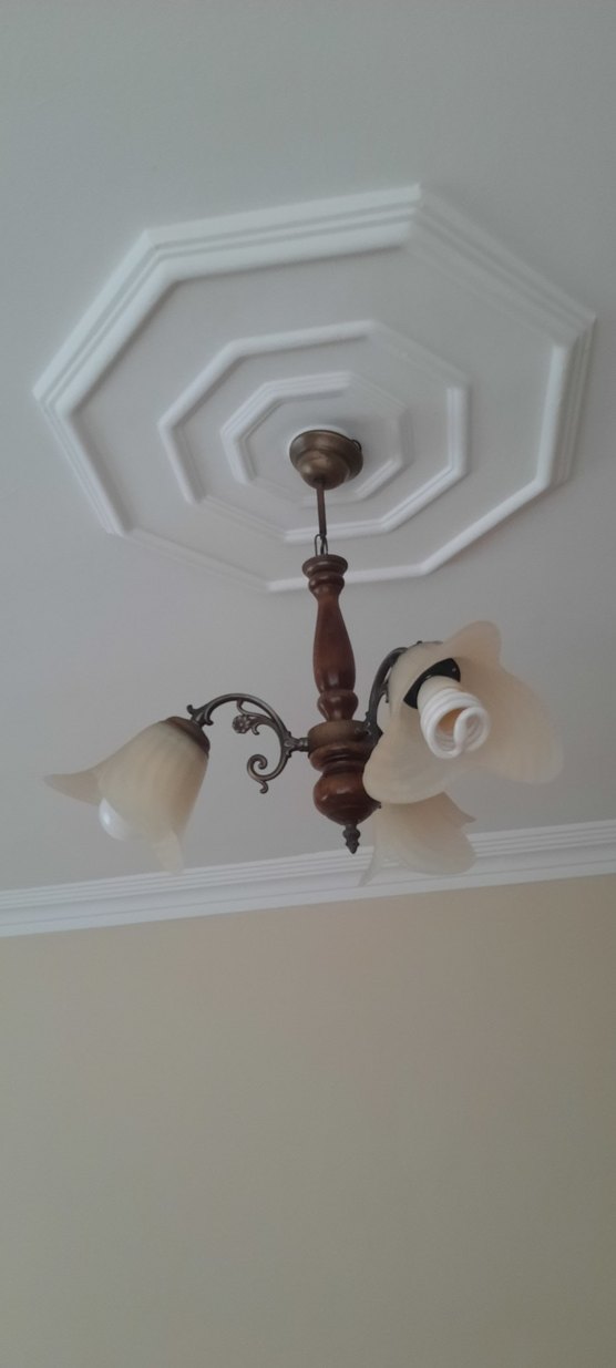 Bej renkli klasik üç kollu avize - Görsel 2