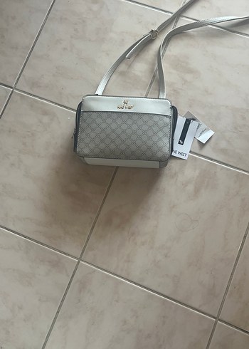 Nine West ürünü