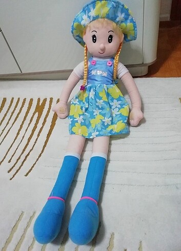 Uzun bacaklı büyük oyuncak bebek 