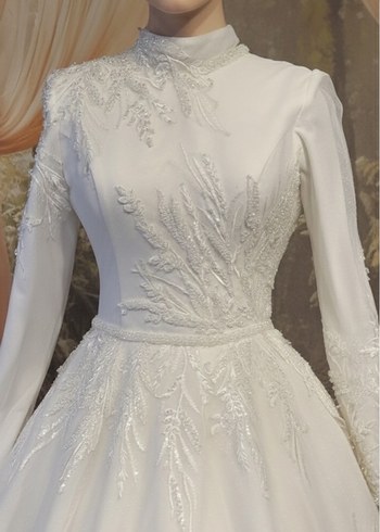 Boncuk İşlemeli Beyaz Uzun Kollu Nişan Elbisesi - Görsel 4