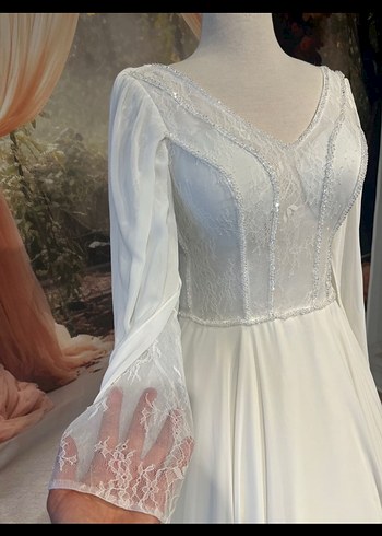 V Yaka Uzun Kollu A Kesim Beyaz Gelinlik - Görsel 4