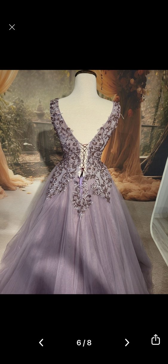 Dantel İşlemeli Gri V Yakalı Uzun Abiye - Görsel 5