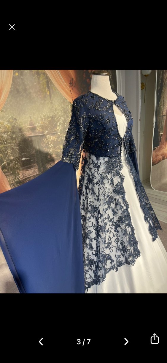 Dantel İşlemeli Lacivert Uzun Abiye Elbise - Görsel 4