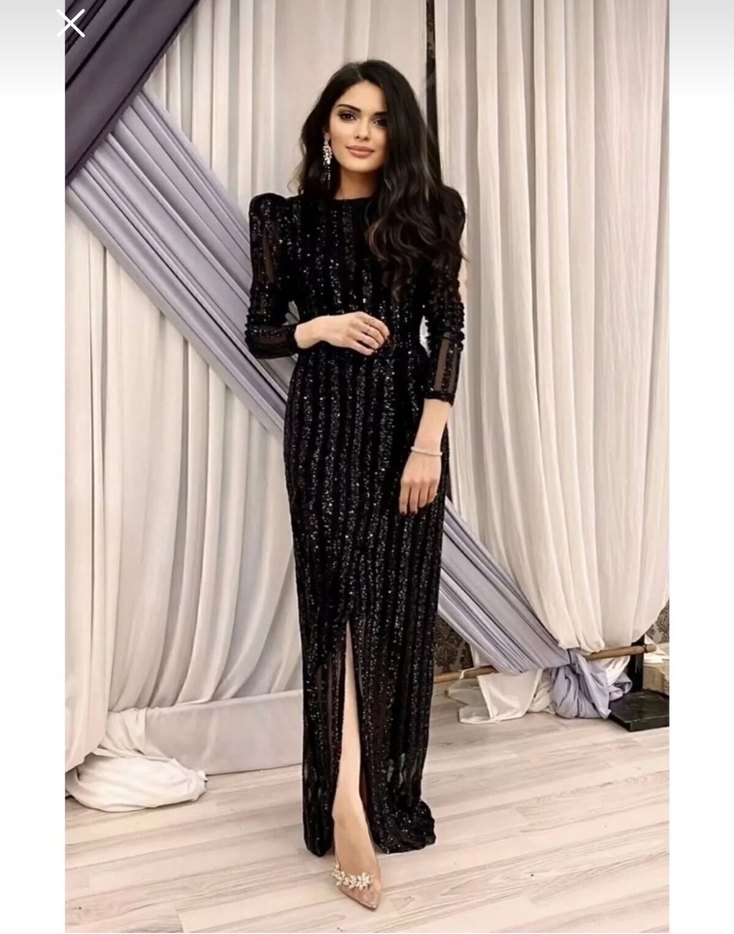 Boncuk İşlemeli Siyah Uzun Kollu Abiye Elbise - Görsel 2