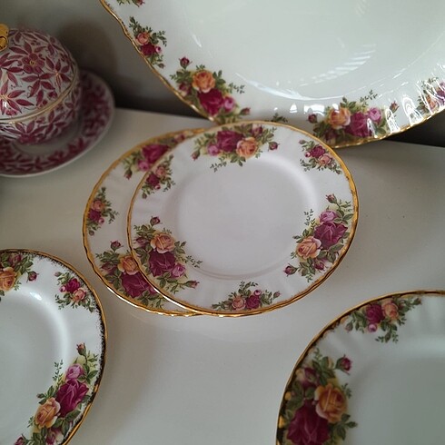  Beden çeşitli Renk Royal Albert pasta tabak takımı
