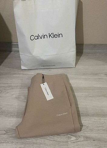 xs Beden Calvin Klein eşofman altı
