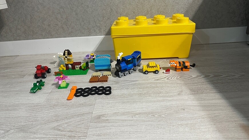 Lego classic 10696 yaratıcı parçalar