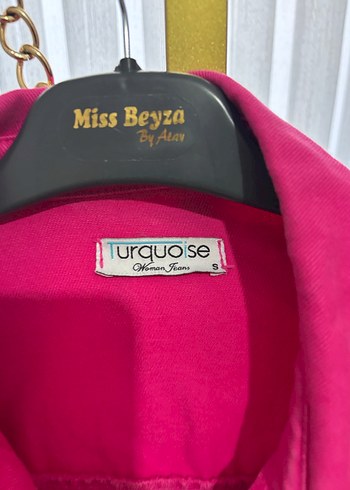 Diğer Pembe Mini Düğmeli Kadın Denim Ceket