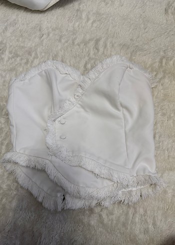 Trendyol & Milla Puskullu Kalp Yaka Beyaz Crop Top