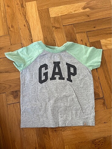 Gap tişört