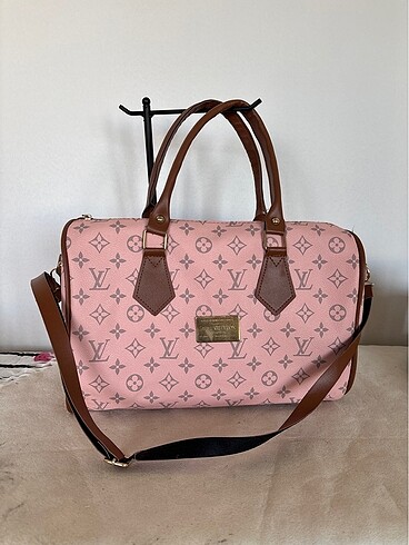 Louıs Vuitton pembe çanta