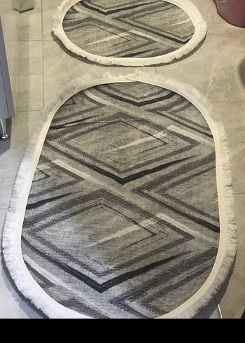 Banyo paspası beyaz ve gry renk kullanılmadı