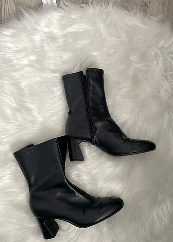 Pull&Bear Kalın Topuklu Streç Deri Bot - Görsel 5