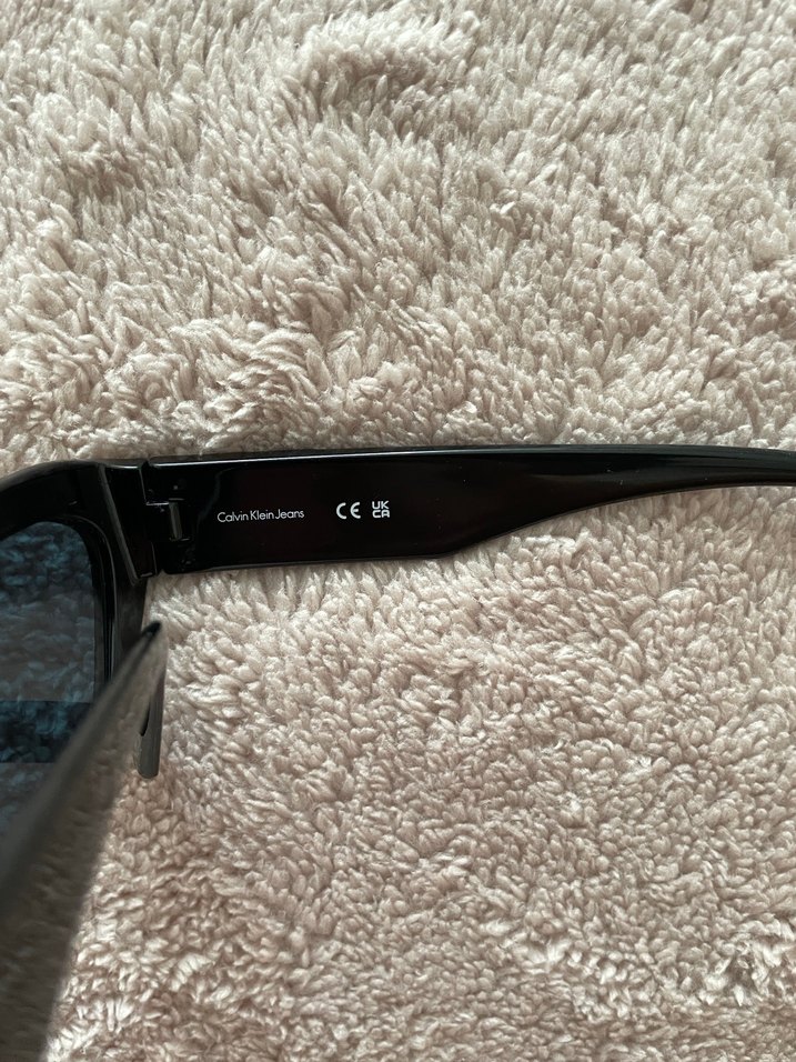 Calvin Klein Siyah Cat Eye Gözlük - Görsel 4