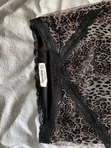 xs Beden Pull&Bear Leopar Desenli Midi Boy Etek