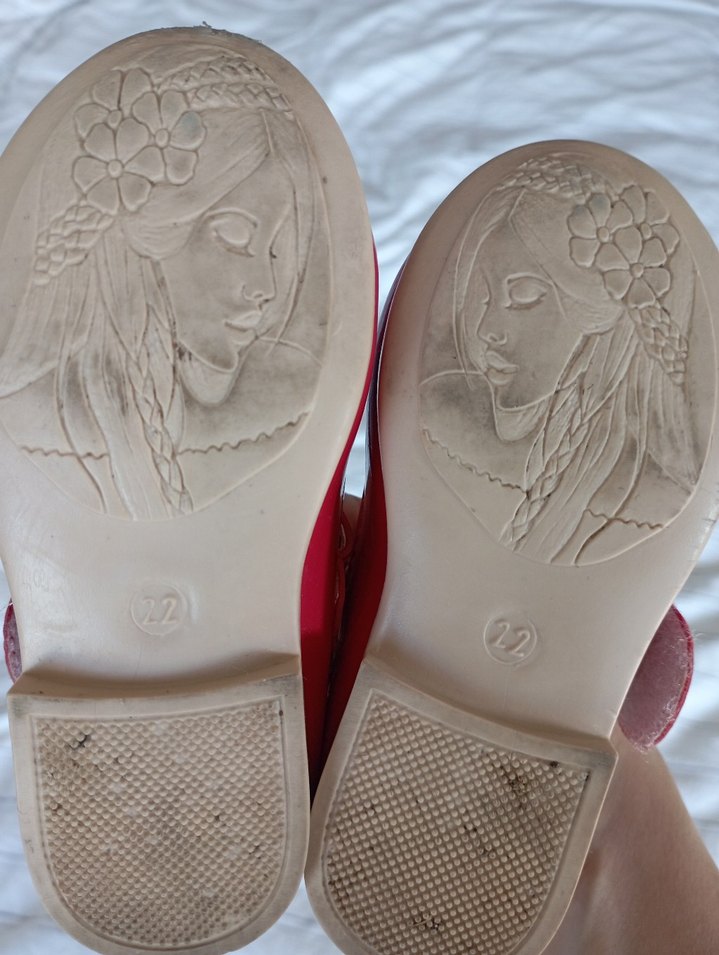 Kız Çocuk Kırmızı Rugan Babet Ayakkabı - Görsel 3