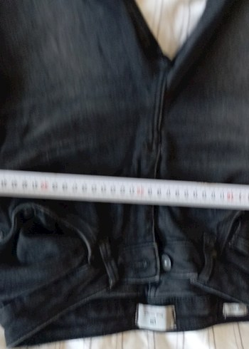 Gri Yırtmaçlı Kadın Denim Pantolon - Görsel 2