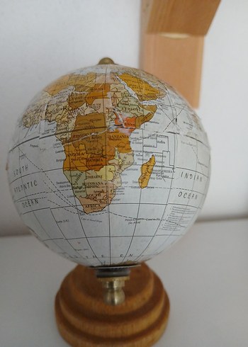 Bej Mini Dünya Figürü - Görsel 5