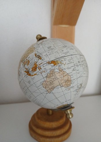 Bej Mini Dünya Figürü - Görsel 2