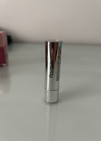 Beden Flormar Sheer Up 12 numara