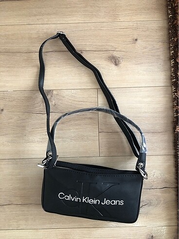 Calvin klein çanta orijinal