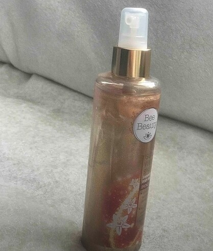 Bee Beauty Bee Beauty Işıltılı Vücut Spreyi