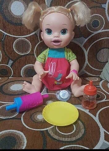 Oyuncak bebek 