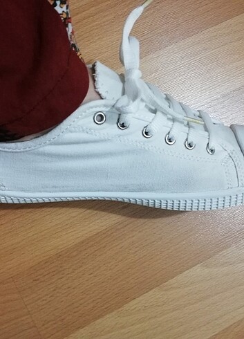 40 Beden beyaz Renk Yazlık bez ayakkabı 