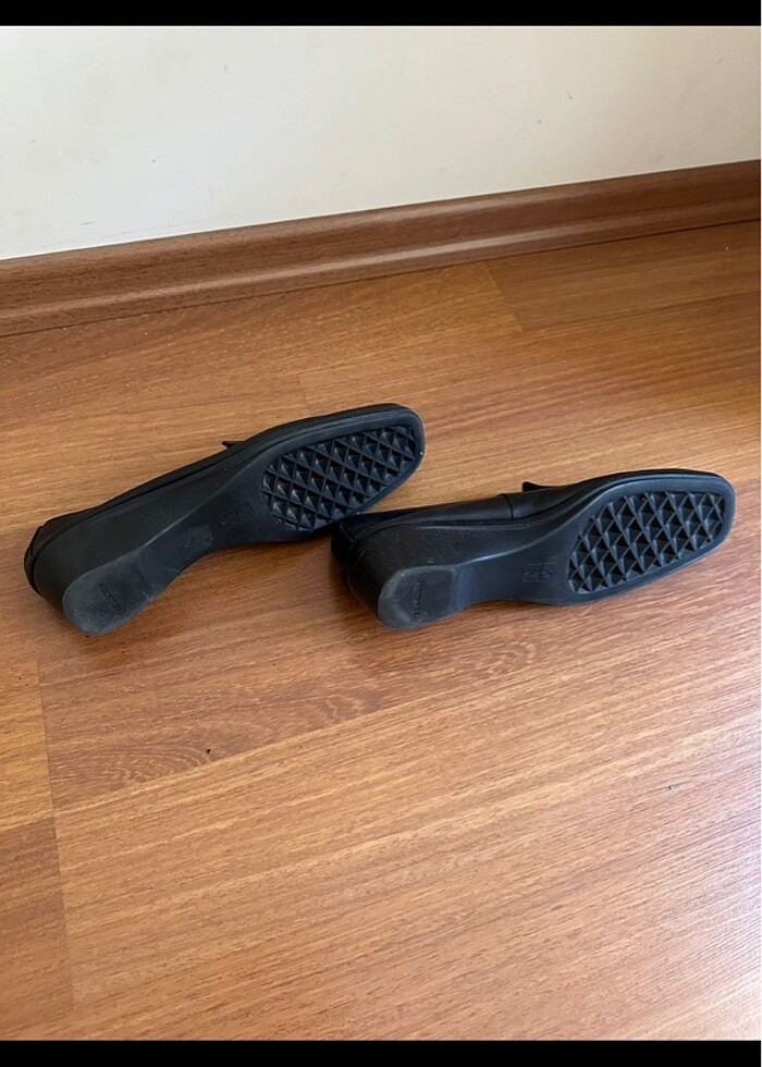 Aeresoles siyah 38 - Görsel 3