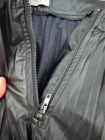 İpekyol deri piliseli etek - Görsel 7