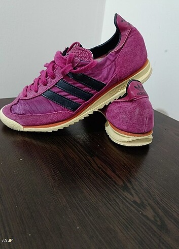 37,5 Beden mor Renk Adidas spor ayakkabı