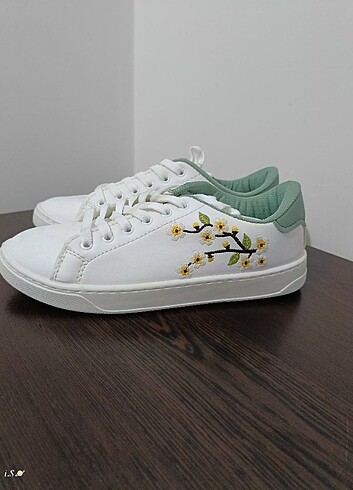 LC Waikiki LCW spor ayakkabı