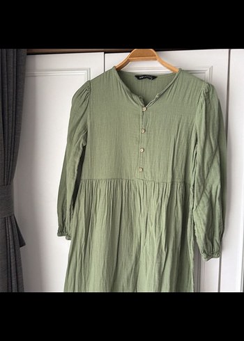 Düğmeli Uzun Kesim Bohem muslinelbisr - Görsel 3