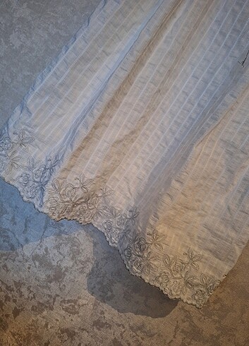 İpekyol gümüş işlemeli şık diz altı elbise - Görsel 7