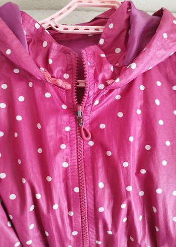 Pembe Puantiyeli Yağmurluk - Görsel 2