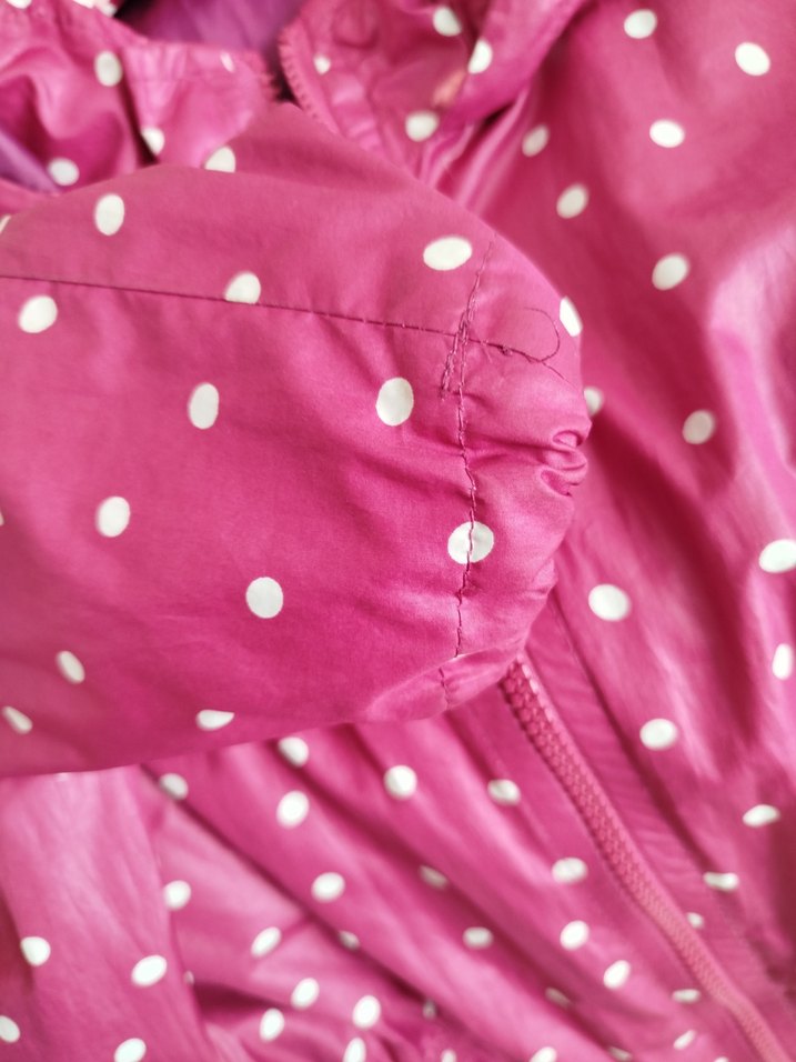 Pembe Puantiyeli Yağmurluk - Görsel 3