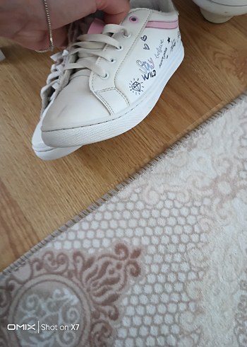 LC Waikiki Beyaz Baskılı çocuk spor ayakkabı