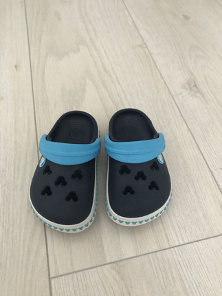 xs Beden Crocs Mickey