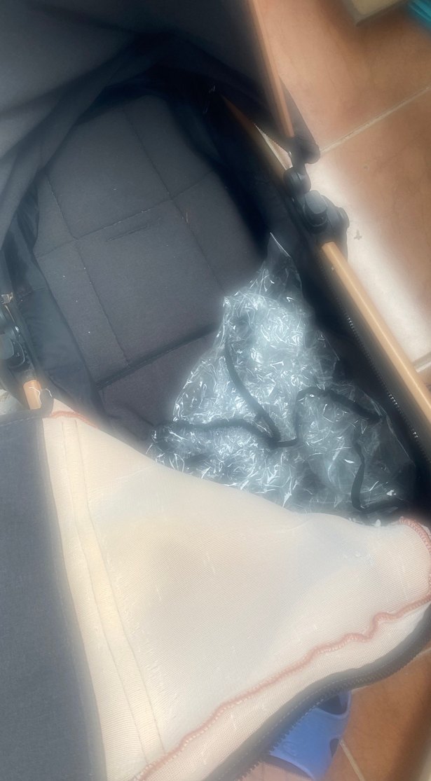 altı çalındı sadece üst bebeğım büyük olduğu için uğraşmadım - Görsel 4