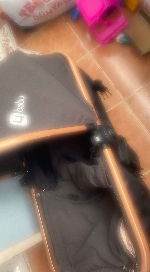 altı çalındı sadece üst bebeğım büyük olduğu için uğraşmadım - Görsel 2