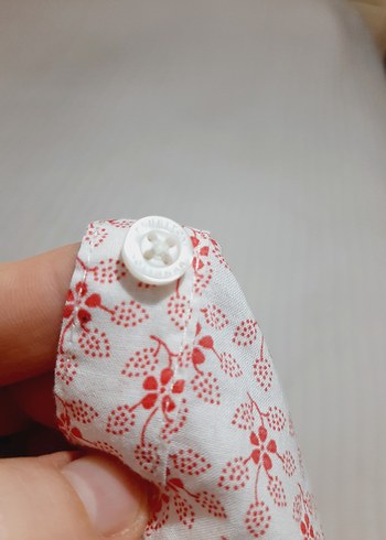 Benetton orjinal sıfır kız çocuk gömlek - Görsel 6