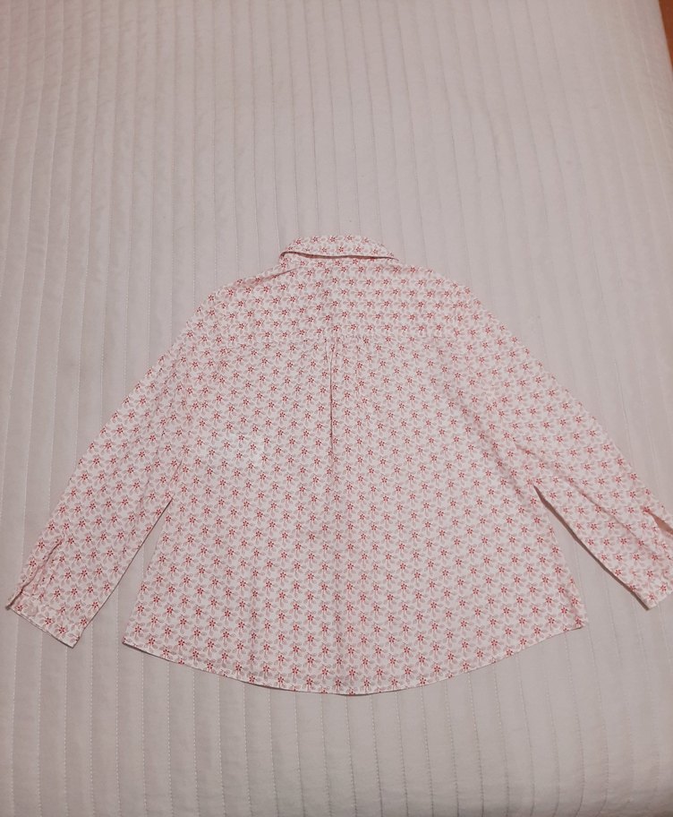 Benetton orjinal sıfır kız çocuk gömlek - Görsel 4