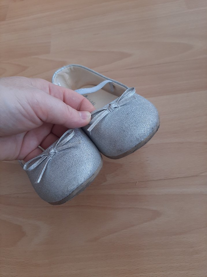 Gri Kız Çocuk Babet Ayakkabı Tokalı LC Waikiki - Görsel 4