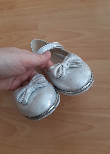 Kız Çocuk Gri Fiyonk Detaylı Babet - Görsel 4