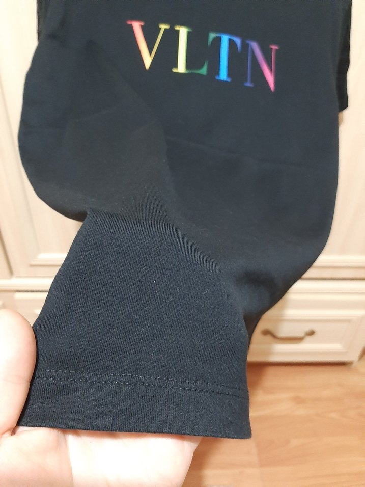 VLTN Baskılı Siyah Erkek Tişört Valentino - Görsel 4