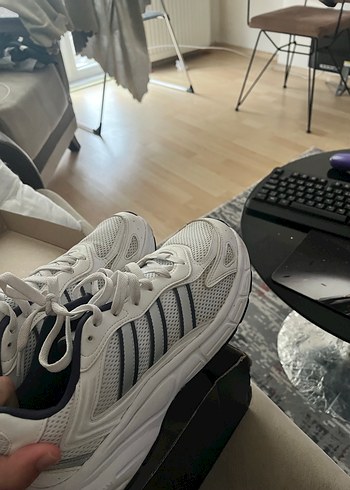 42.5 Orijinal Adidas çok az giyildi - Görsel 8
