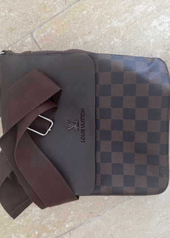 Louis Vuitton omuz çantası - Görsel 2